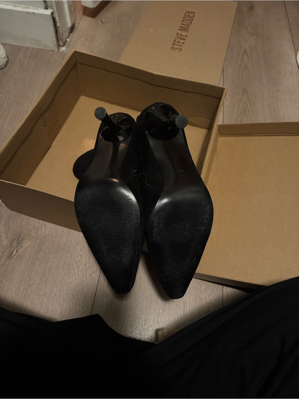 Steve Madden CEREMONIE Black Suede Heeled Booties - Size 6.5 - Picture 3 of 4